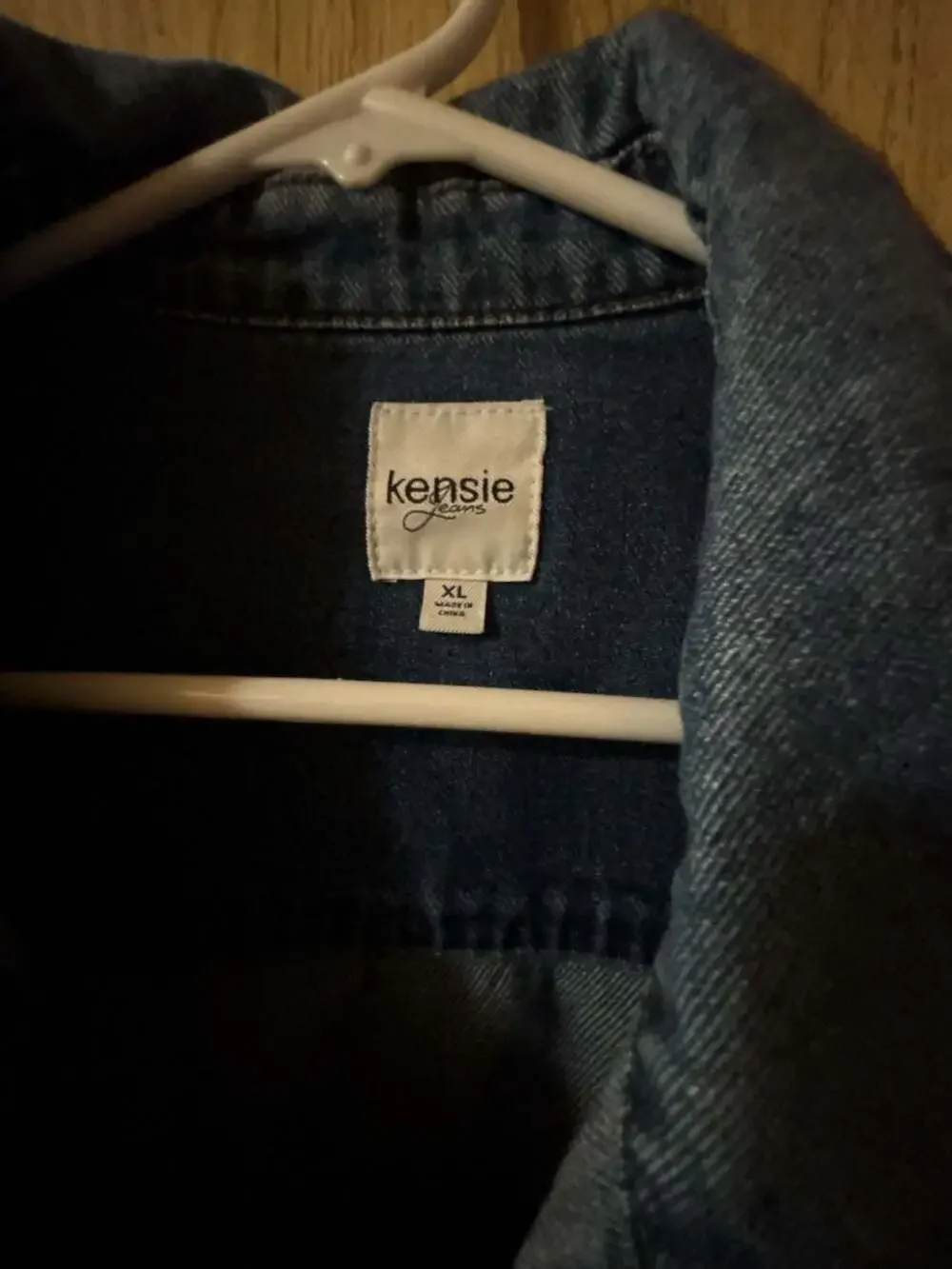 Kensie Jeans Women's Blue Denim Trucker Jacket Size XL
